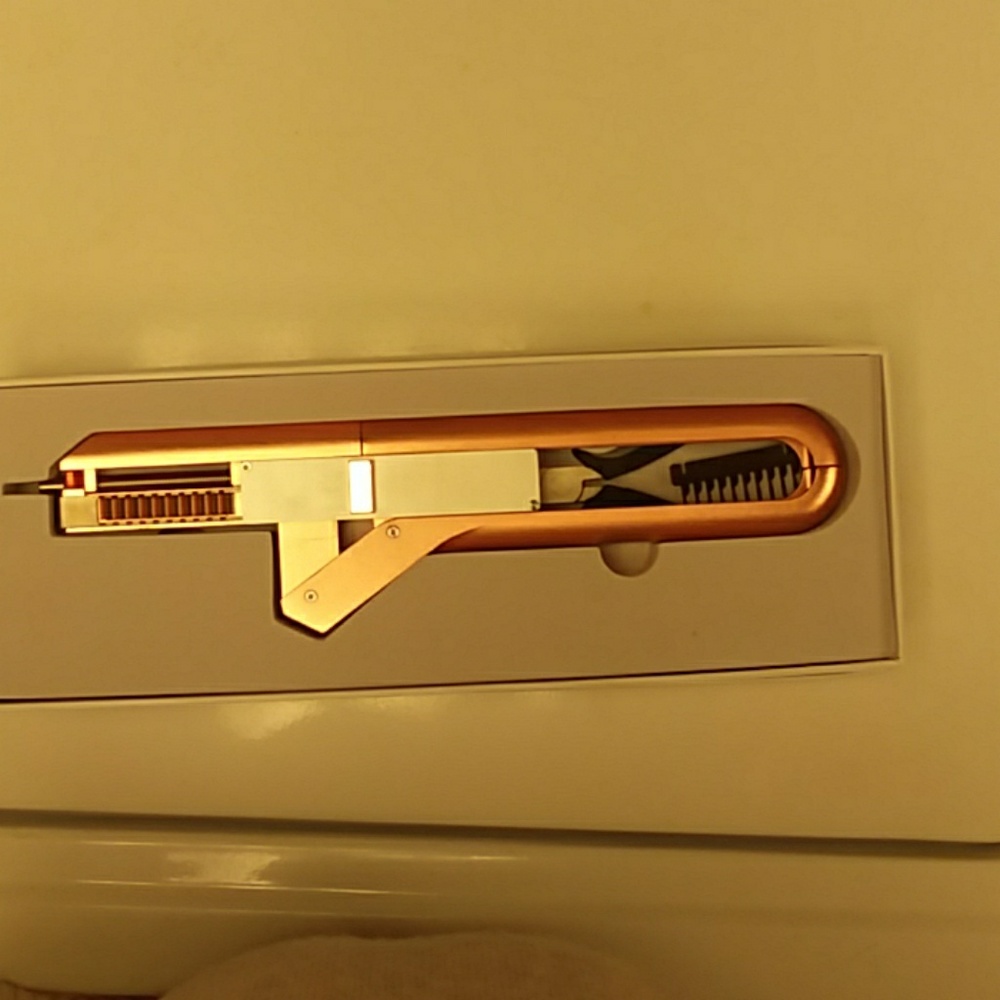 6D's hair extension connector tool